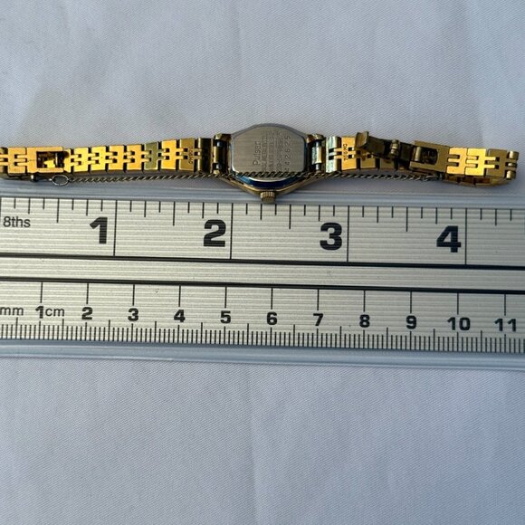 VINTAGE PULSAR QUARTZ WATCH V230-5340 WOMENS SMALL GOLD TONE ANALOG TESTED WORKS main image 14